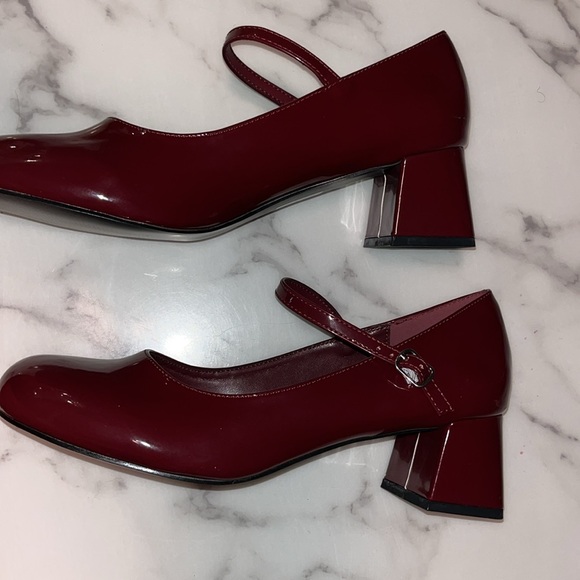 Elegant Burgundy Mary Jane Heels Cider size 10 - Picture 5 of 7